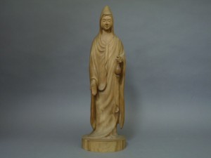 10-P2210546「亮俊」在銘 木彫 白衣観世音菩薩立像
